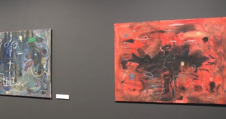 L’artista Karel Stoop proposa un viatge al subconscient a partir de pintures abstractes